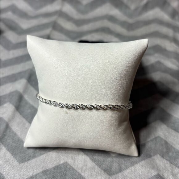New! Silver Tone Dainty Bracelet Lobster Clasp & Extension - Picture 1 of 4